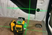 DeWalt DW089LG 12V XR 3 x 360-degree green line laser