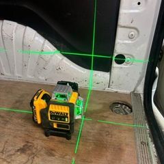 DeWalt DW089LG 12V XR 3 x 360-degree green line laser