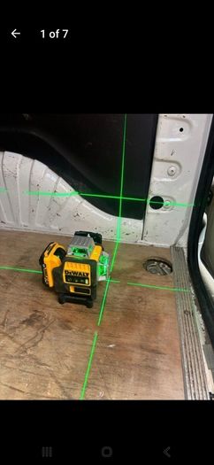 DeWalt DW089LG 12V XR 3 x 360-degree green line laser