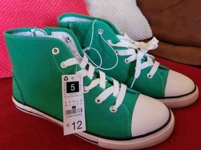 Boys shoes