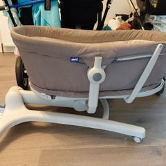 Chicco Hug 4 in 1