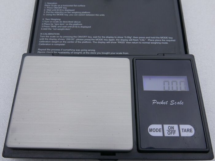 Digital Pocket Scale in BLACK - 500g Electronics Precision Scale with Tare Function and LCD Display - Extreme Accuracy Weighing Scale for Coins, Jewellery, Gold