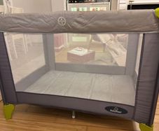 Free travel cot