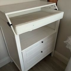 White Baby Changing Unit with Drawers & Changing Mat