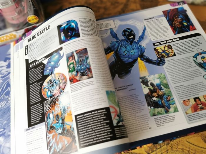 The DC Comics Encyclopedia ! All New Edition! Beautiful Hardcover ! Covers over 1200 Characters ! 2016 ! by DK !