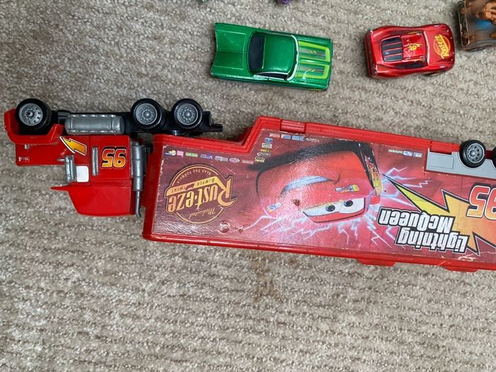 Lightning McQueen  Disney Cars Bundle