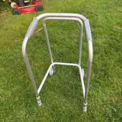 walking frame free