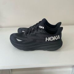 Hoka Clifton 9 black runners UK 8.5