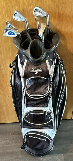 Golf starter half set and bag