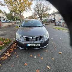 Toyota Avensis 2011