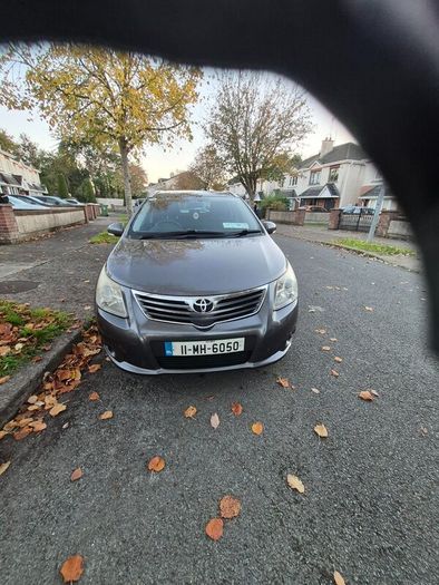 Toyota Avensis 2011