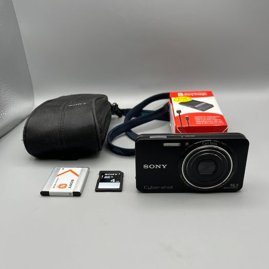 Sony DSC-W570 16.1MP Digital Camera Black - Full Kit