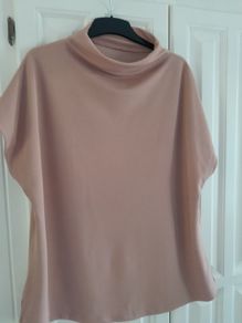 Gallery Pink Top New