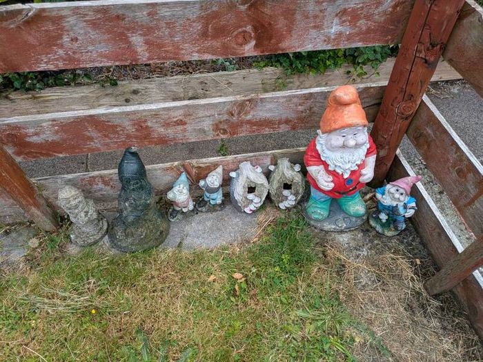 garden gnomes