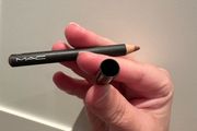 Mac mini lip liner