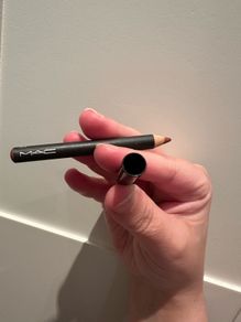 Mac mini lip liner