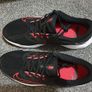 nike black red runners trainers shoes Image 4