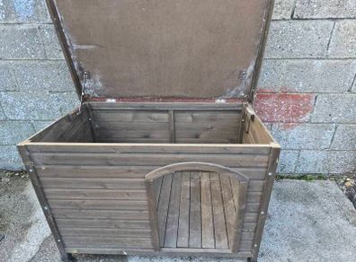 dog kennel