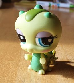 Littlest Pet Shop - Cute Caterpillar - Bobble Head - See Pics - E