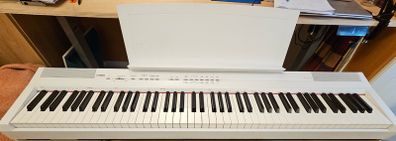 Yamaha P-105 Digital Piano - working but sold as 'for parts or repair'