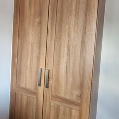 Wardrobe. Build in. FREE.