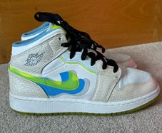 Air Jordan 1 Mid SE GS Warped Swoosh Trainers UK 5.5