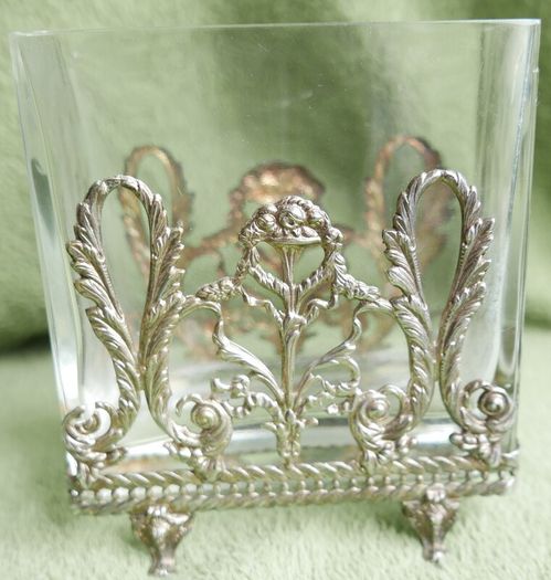 Antique Sterling Silver Handcrafted Square Container With Leaf Applique (glass Slightly Chipped)