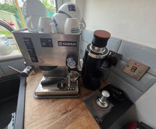 Rancilio Miss Silvia V6 E Espresso Machine and DF64 Gen 2 Single dose electric grinder