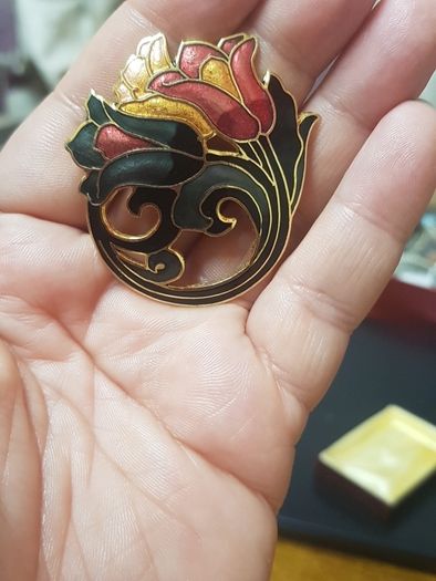 Brooch