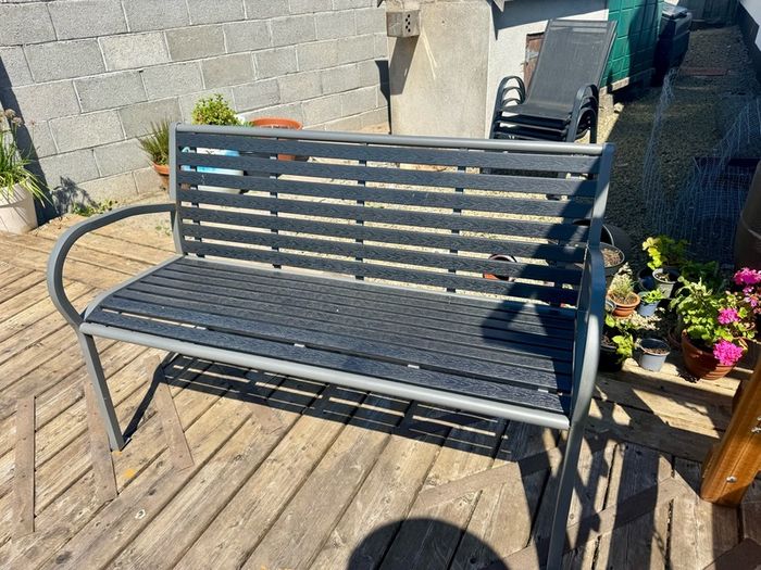 Bench