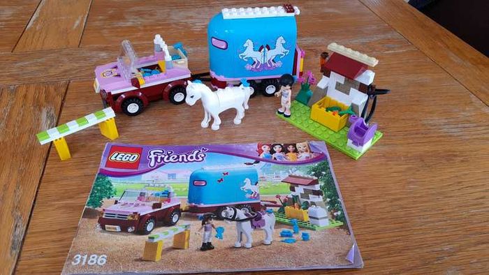 Lego Friends: 3186 Emma's Horse Trailer