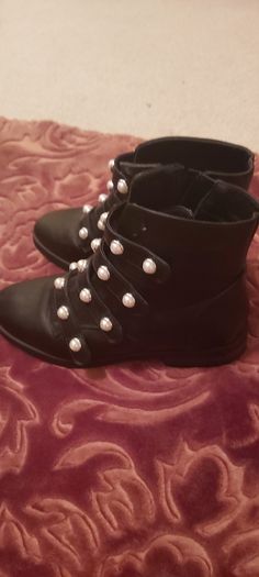 Ladies boots New...Dunnes