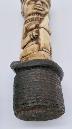 Ethical carved figures