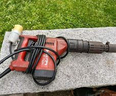 Hilti needle descaller gun