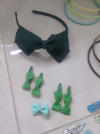 Girls hair accessories