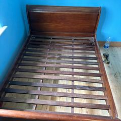 King size bed