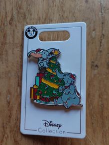Christmas pin Disney Dumbo