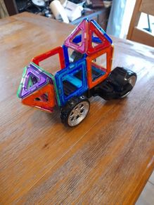 magnetic play
