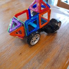magnetic play