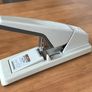 MAX HD-3DF Heavy Duty Flat Clinch Stapler Image 2