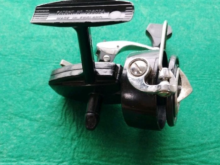 Vintage Intrepid New Deluxe Course/Spinning Reel