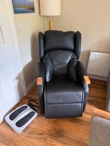 mobility arm chair