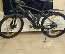 BRAND NEW! City E-BIKE with Nice Extras. 0Kms Electric
