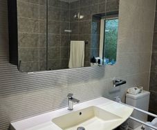 Bathroom Cabinet & Sink