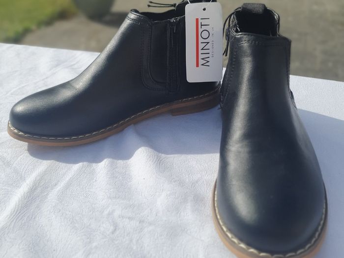 New Tags Fab Black Chelsea Zip Ankle Boots Girl/Boy