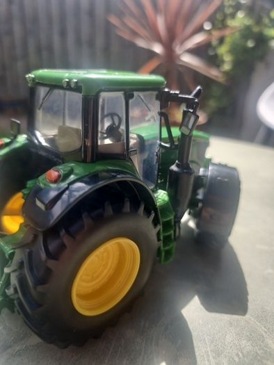 Britains 43150 - John Deere Tractor, 6195 M