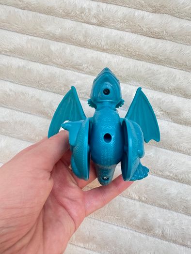 Disney How to Train Your Dragon Burger King  Stormfly Rolling action Figure approx. 10 cm. Used Please see photos