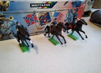 soldiers