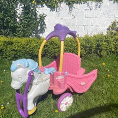 Princess carriage outdoor ride on