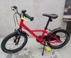 Decathlon Btwin Discover 500 16 inch kids bicycle - Red